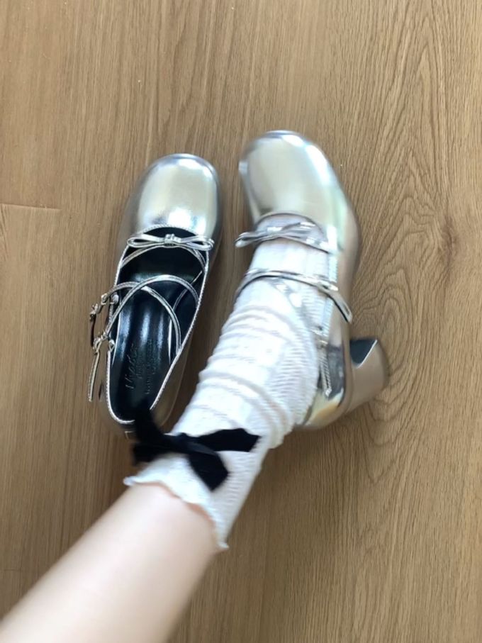 圆头 袢扣 皮革