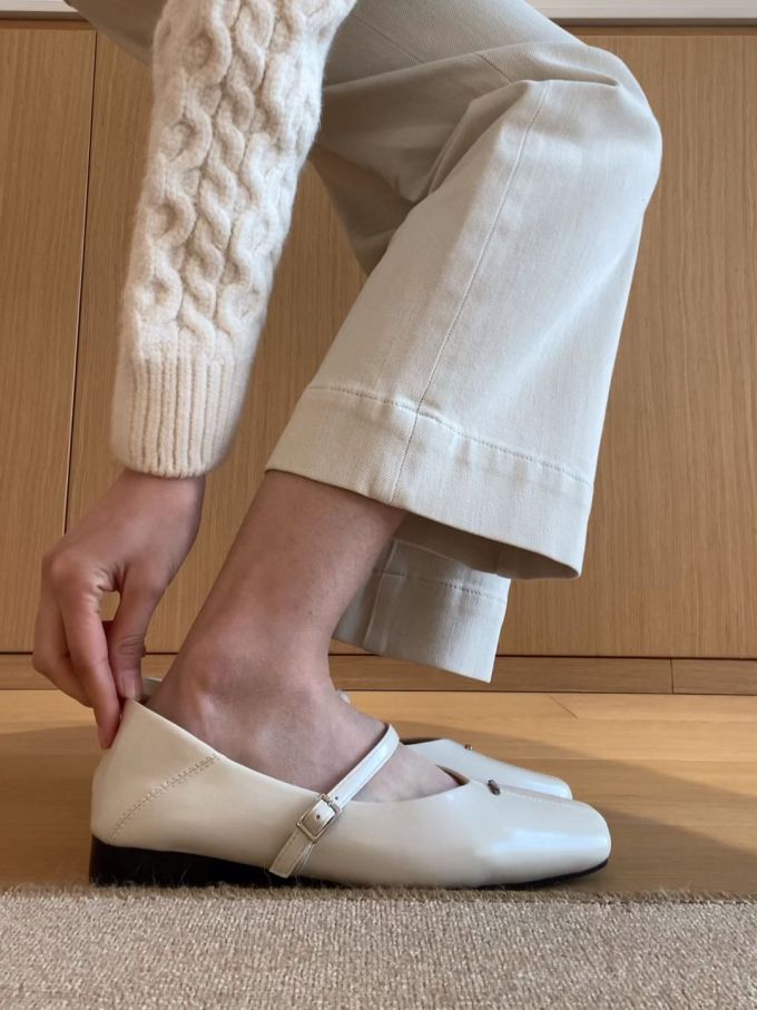 平底 袢扣 中口鞋 皮革