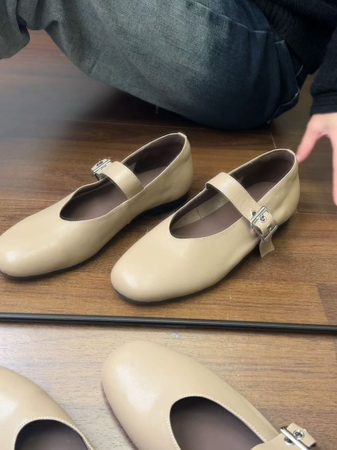 圆头 袢扣 中口鞋 皮革 