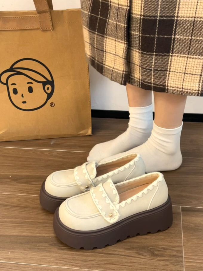 圆头 低帮 一脚蹬 深口鞋 皮革