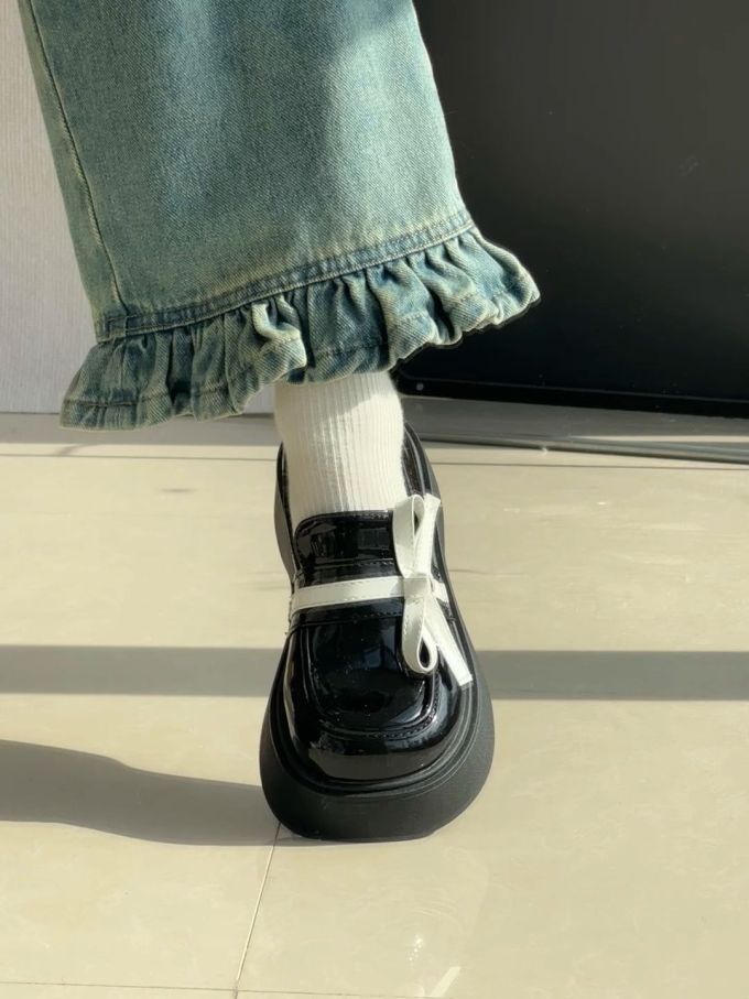 圆头 低帮 深口鞋 皮革 魔术贴 