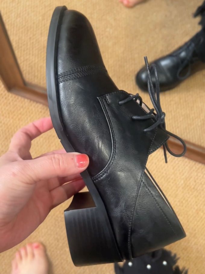 系带 皮革