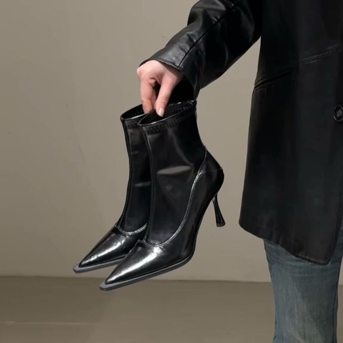 高跟 细跟 尖头 皮革 