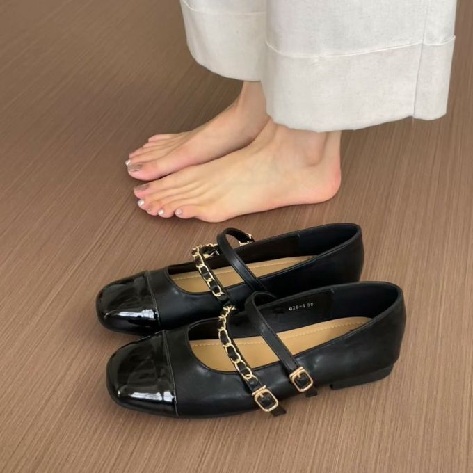 方头 袢扣 中口鞋 皮革