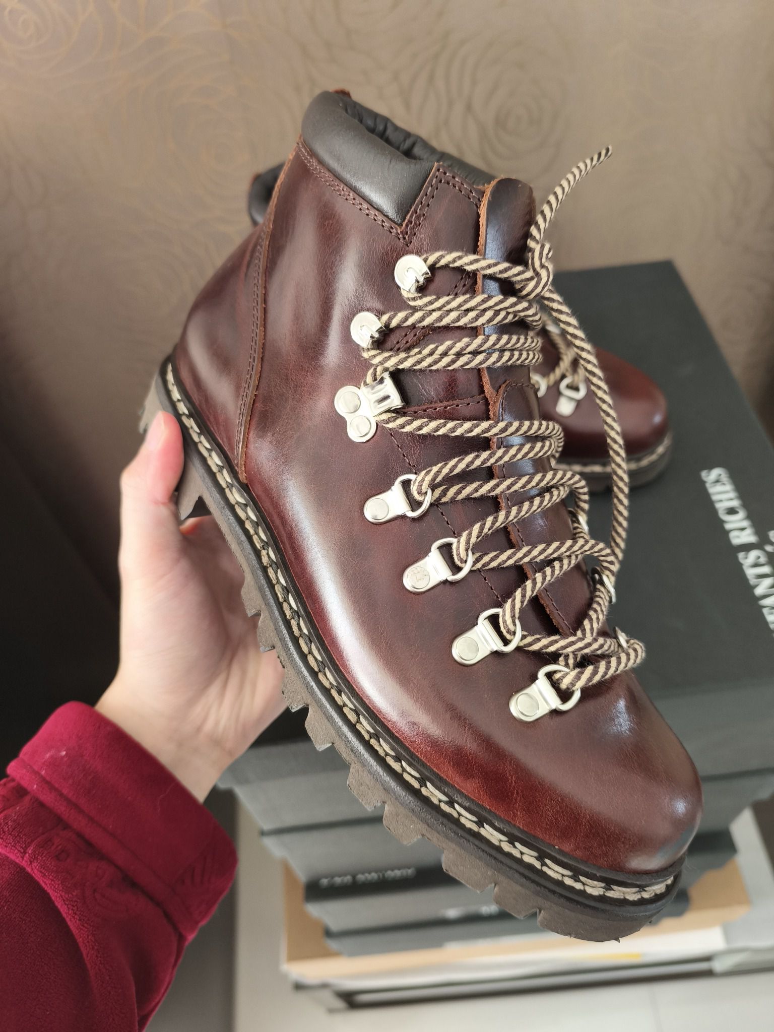 圆头 系带 皮革  - VALI鞋履AI设计主图