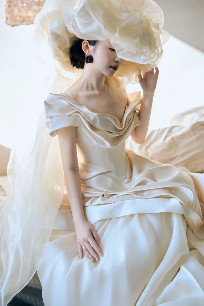 真丝 / 丝绸 X型 V领 短袖 层叠袖 荷叶边 楠塔基特风 黎明灰 冰水 鸽羽色 