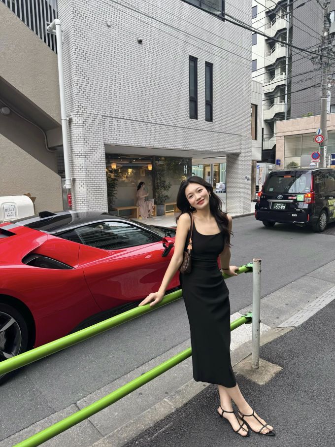 S型 无袖 酱黑色 性感