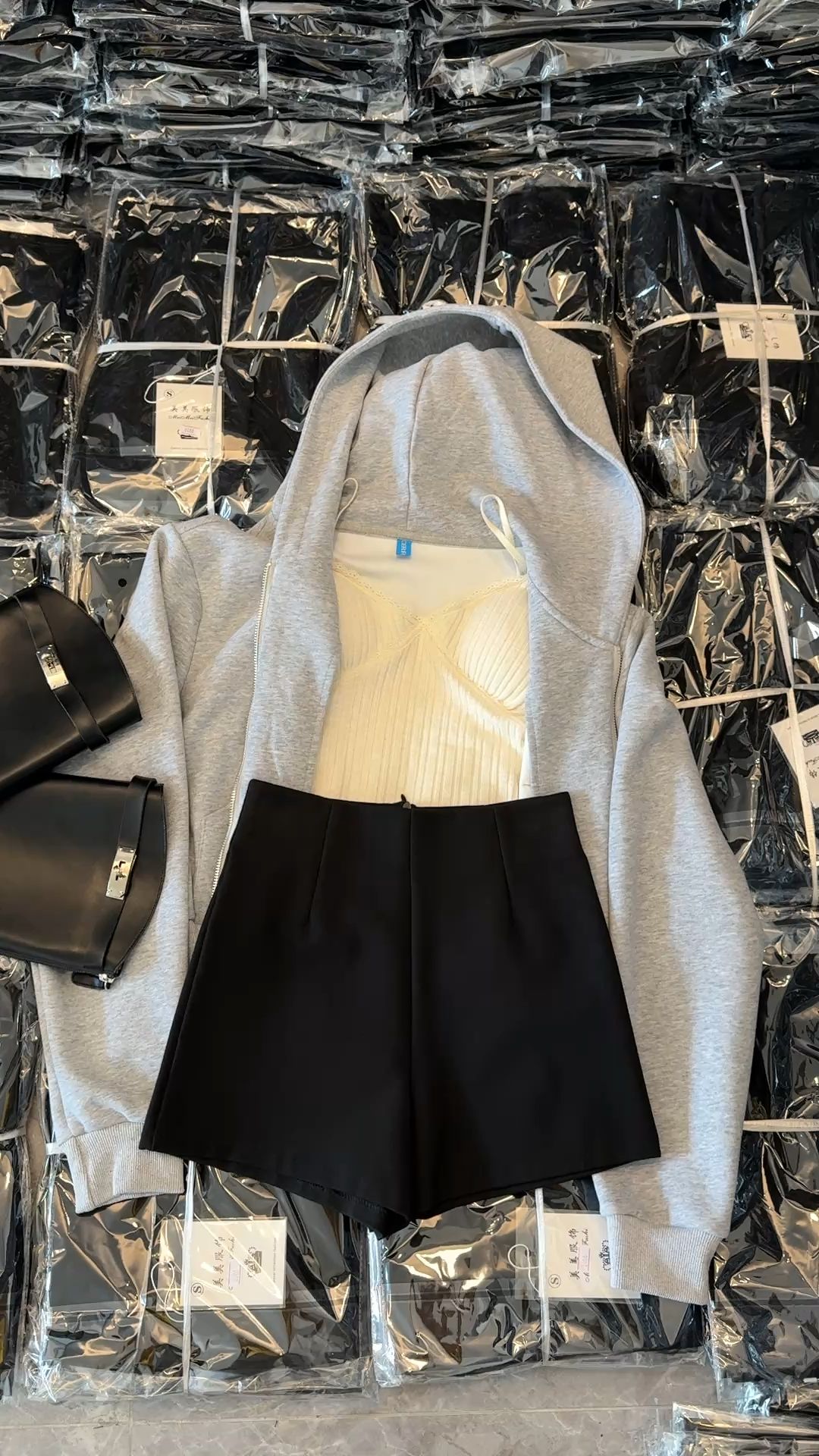 针织面料 H型 连帽领 中长袖 踢踏舞鞋色  - VALI鞋履AI设计主图