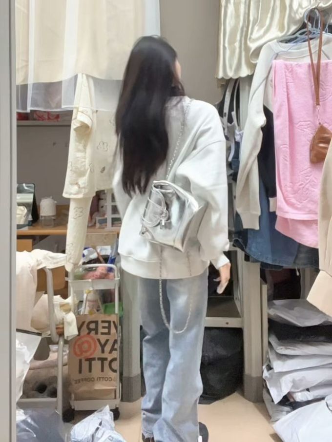 针织面料 H型 圆形领 中长袖 基础袖 淡蓝色 月光灰色