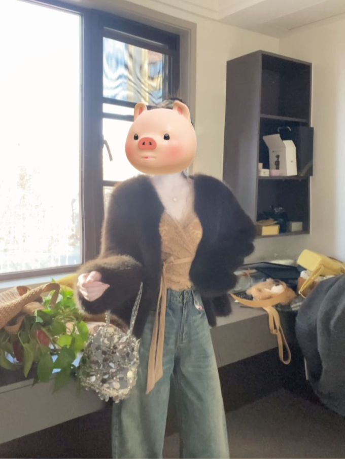 皮草面料 H型 颈线领 中长袖 裘毛袖 拼接 蓝黑色 青铜色 幽蓝色 毛条