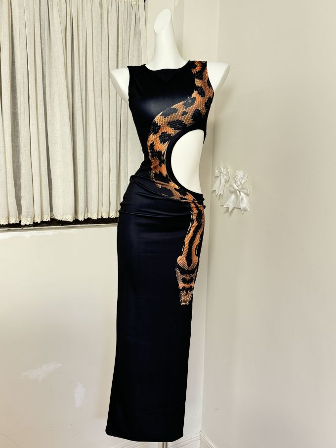 S型 圆形领 短袖 小盖袖 局部印染 挖空 蓝黑色 