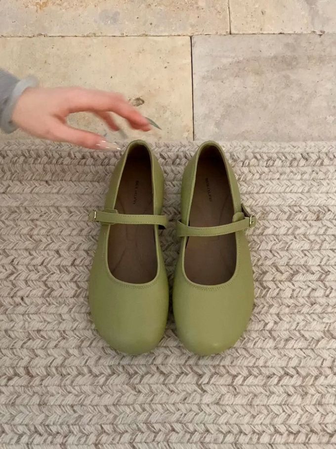 圆头 中口鞋 皮革 