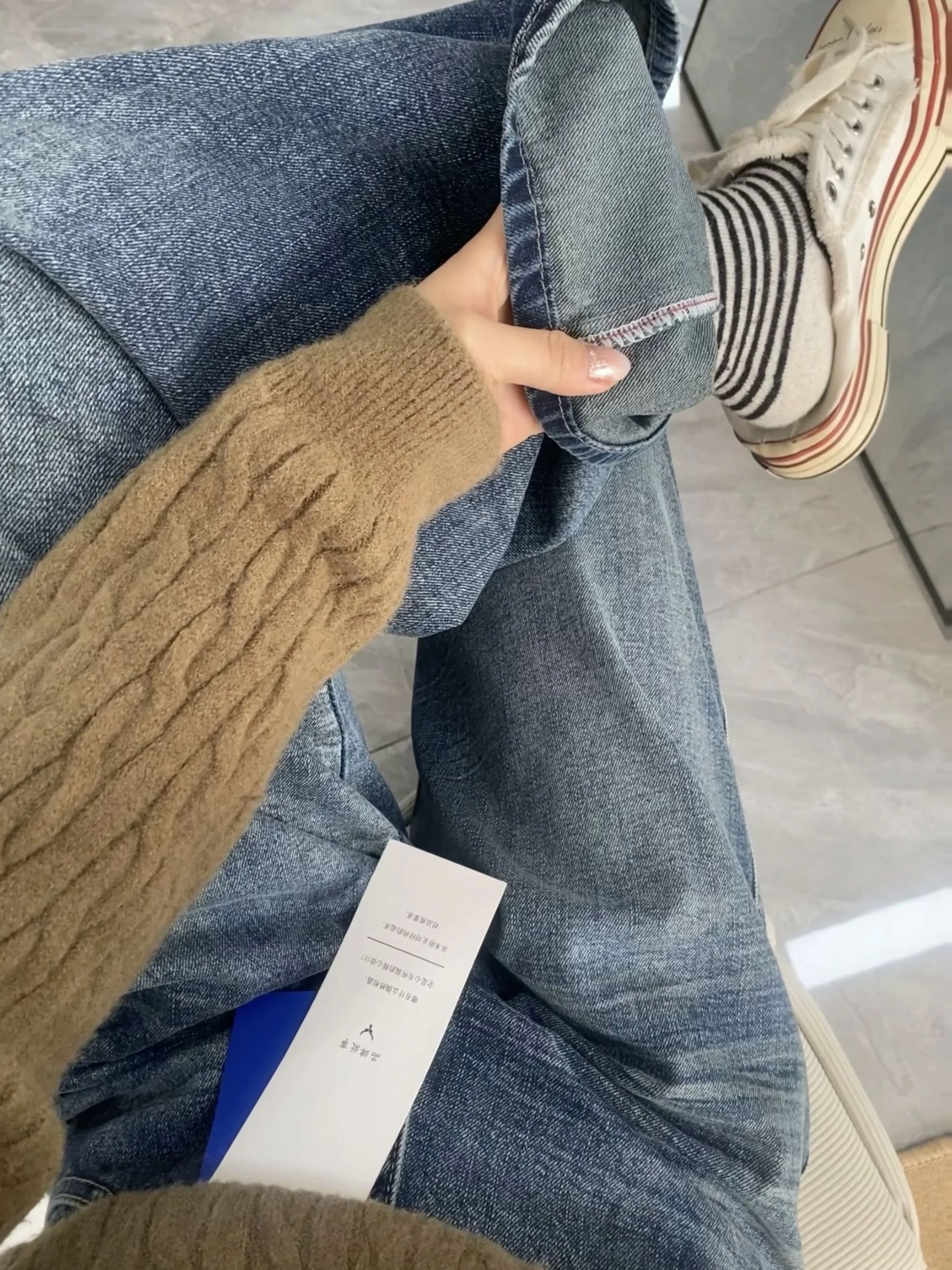 牛仔面料 深蓝黑色  - VALI鞋履AI设计主图