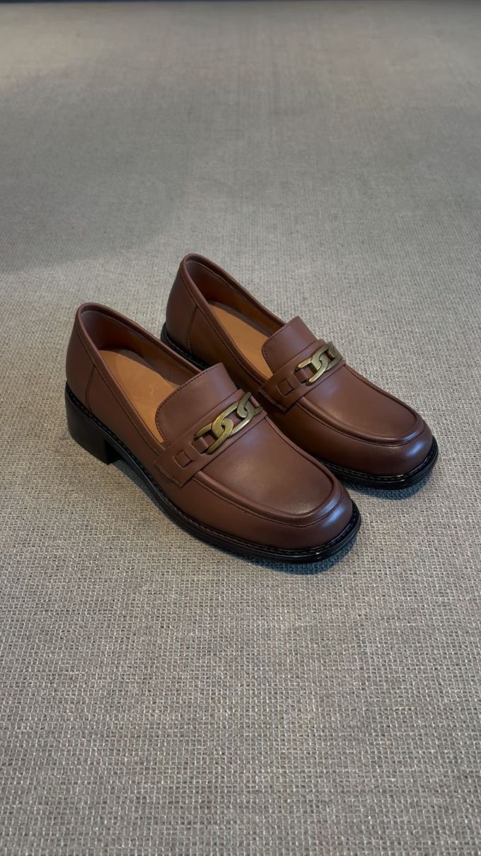 圆头 低帮 一脚蹬 深口鞋 皮革 