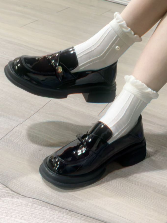 圆头 低帮 深口鞋 皮革
