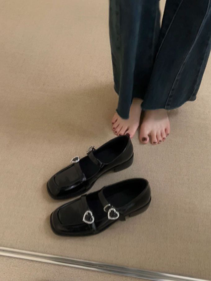 方头 袢扣 中口鞋 皮革 
