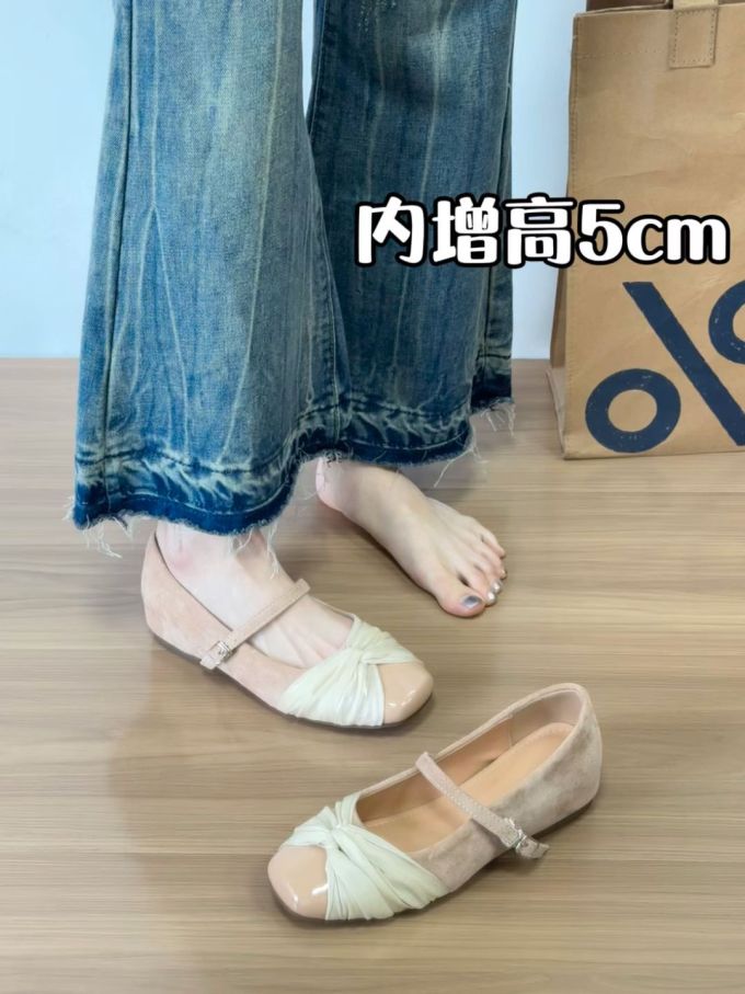 浅口鞋 皮革
