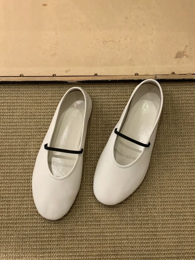 圆头 中口鞋 皮革 