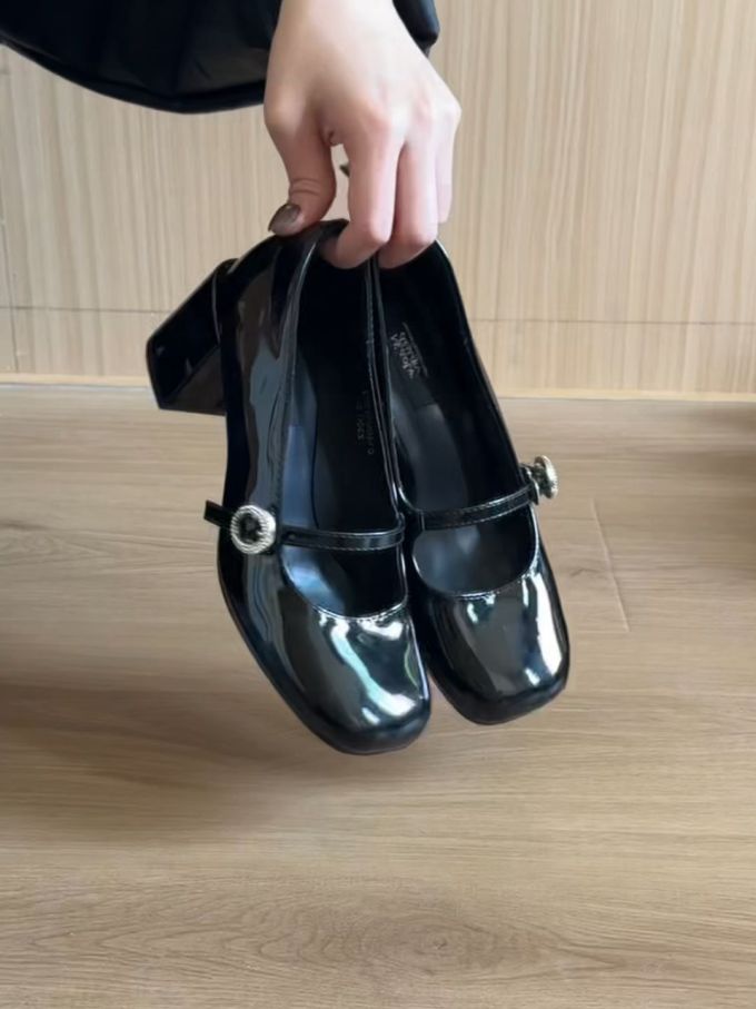 圆头 袢扣 中口鞋 皮革 