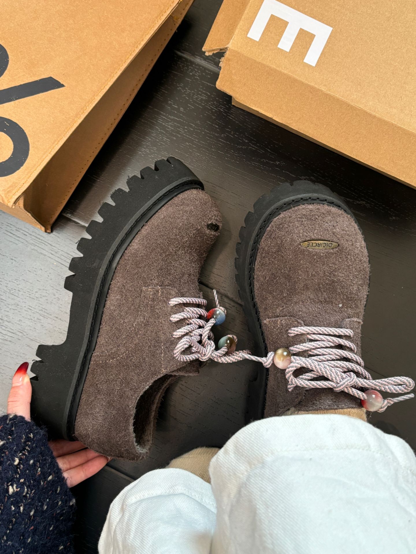 圆头 低帮 系带 皮革  - VALI鞋履AI设计主图