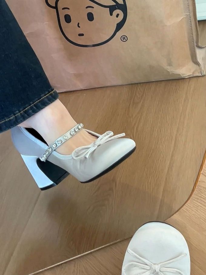 方头 袢扣 中口鞋 皮革