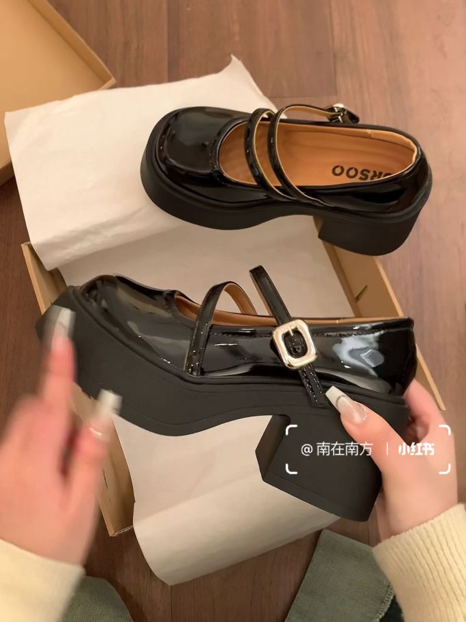 中口鞋 皮革