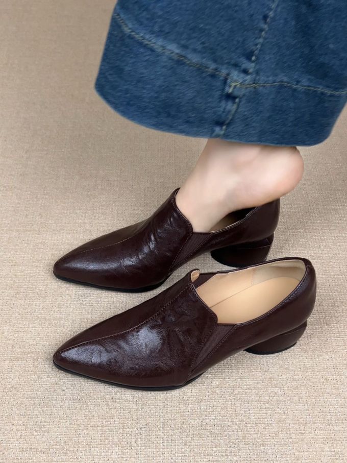 尖头 低帮 一脚蹬 深口鞋 皮革 