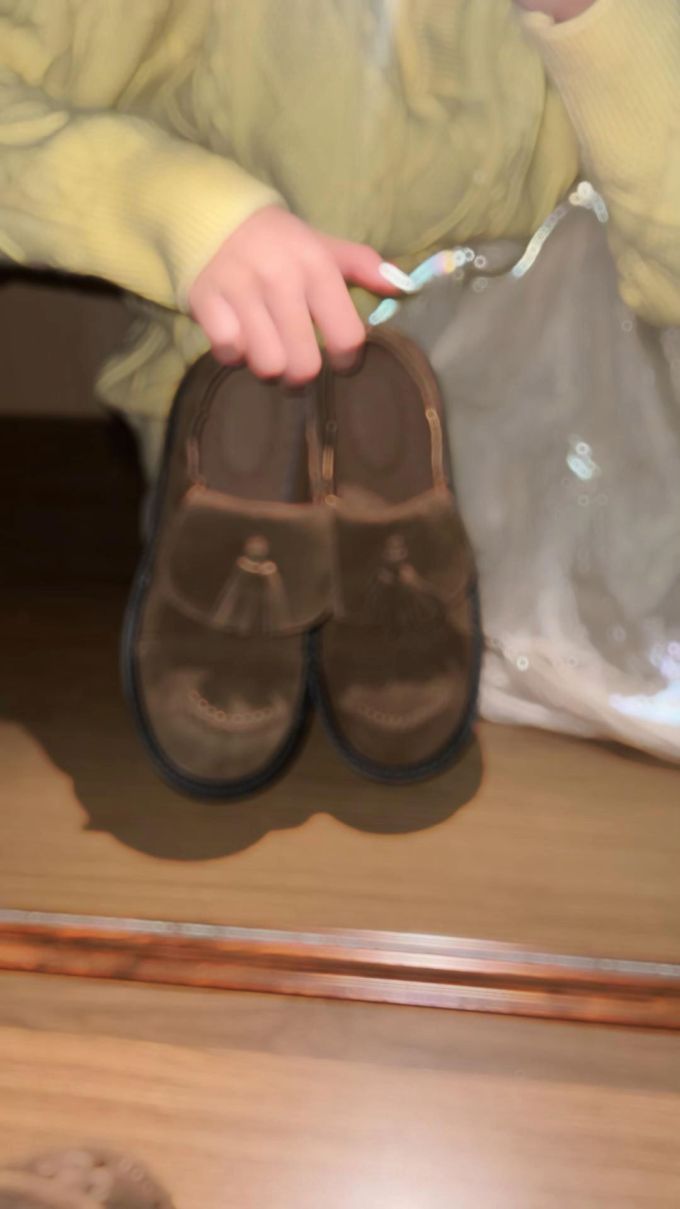 圆头 袢扣 皮革