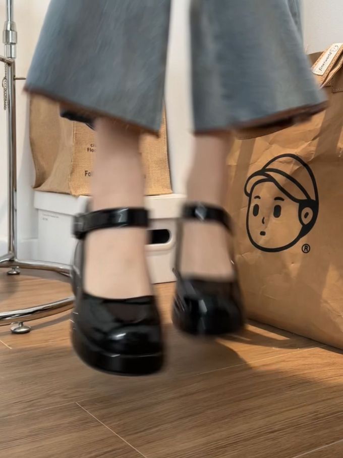 中口鞋 皮革 