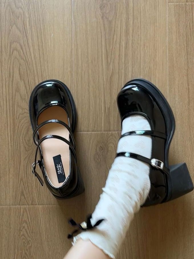 圆头 袢扣 中口鞋 皮革