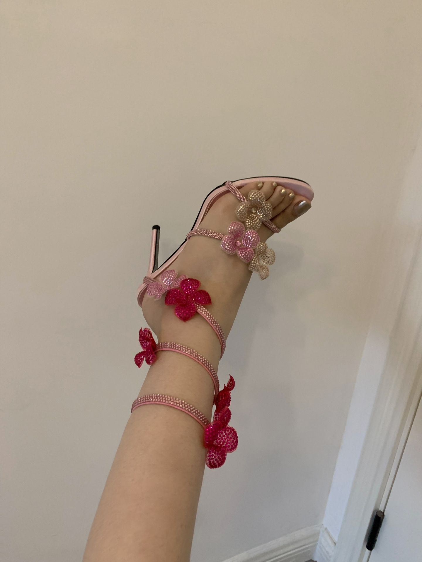 高跟 细跟 无帮  - VALI鞋履AI设计主图