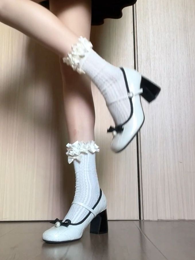 袢扣 浅口鞋 皮革