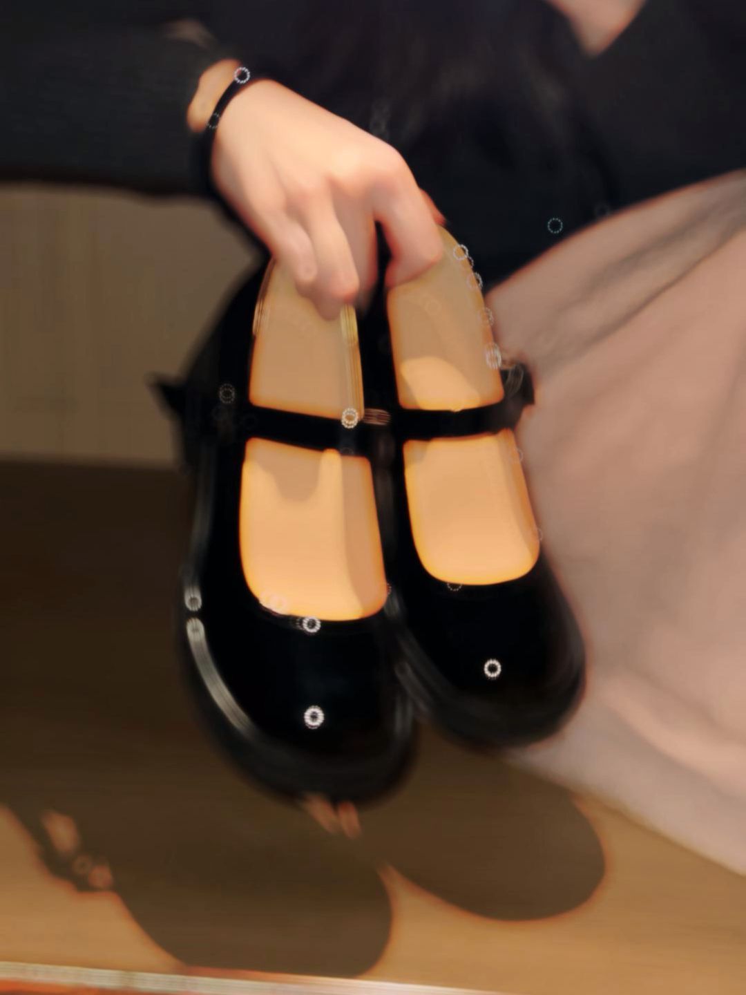 圆头 袢扣 中口鞋 皮革  - VALI鞋履AI设计主图