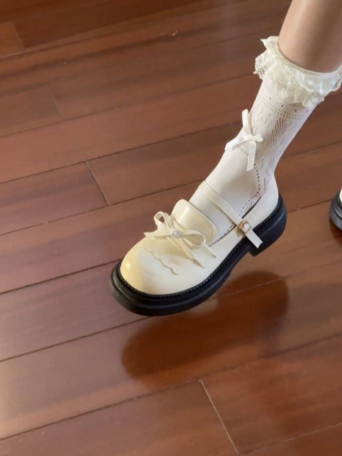 圆头 中口鞋 皮革 