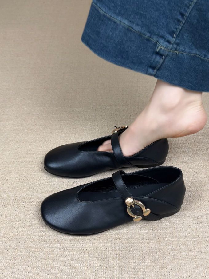 圆头 袢扣 中口鞋 皮革