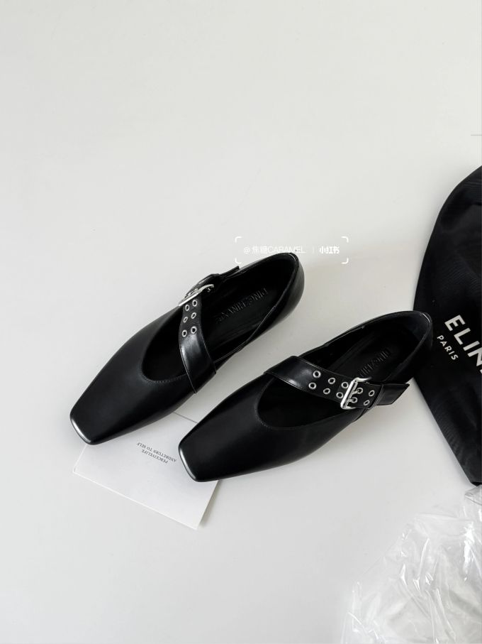 方头 袢扣 中口鞋 皮革