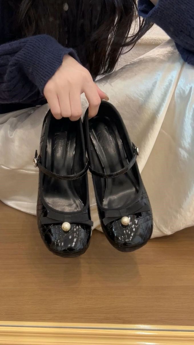 圆头 袢扣 中口鞋 皮革 