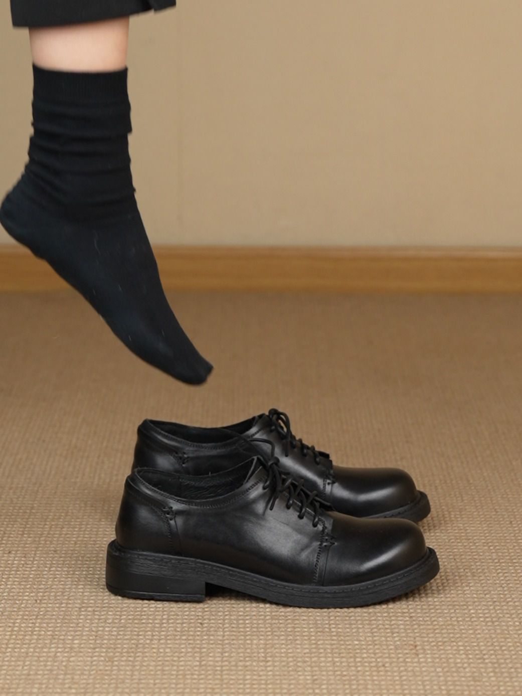 圆头 系带 皮革  - VALI鞋履AI设计主图