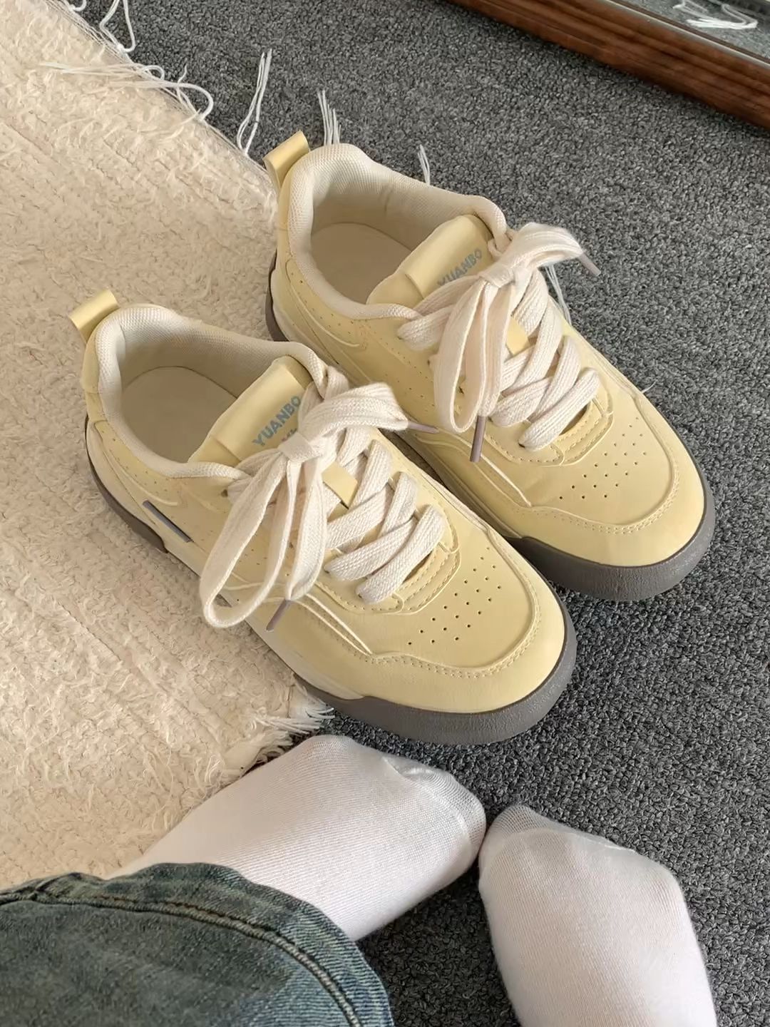 低帮 系带 魔术贴  - VALI鞋履AI设计主图