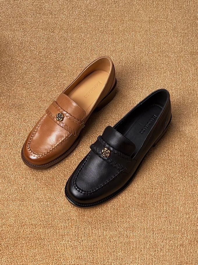 圆头 低帮 一脚蹬 深口鞋 皮革 