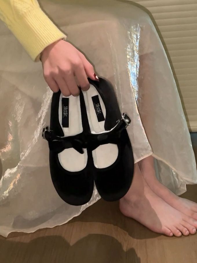 圆头 袢扣 中口鞋 皮革