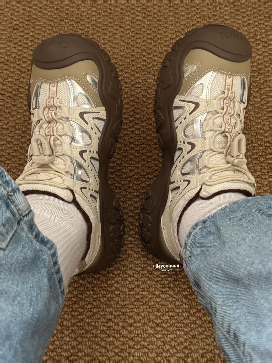  - VALI鞋履AI设计主图