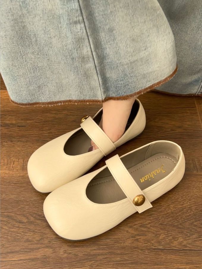 圆头 袢扣 中口鞋 皮革