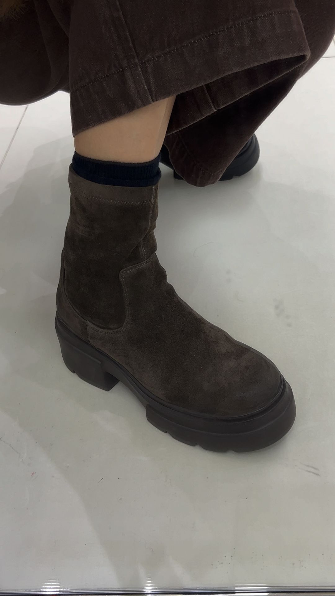 圆头 皮革  - VALI鞋履AI设计主图