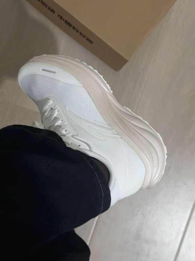 系带 皮革