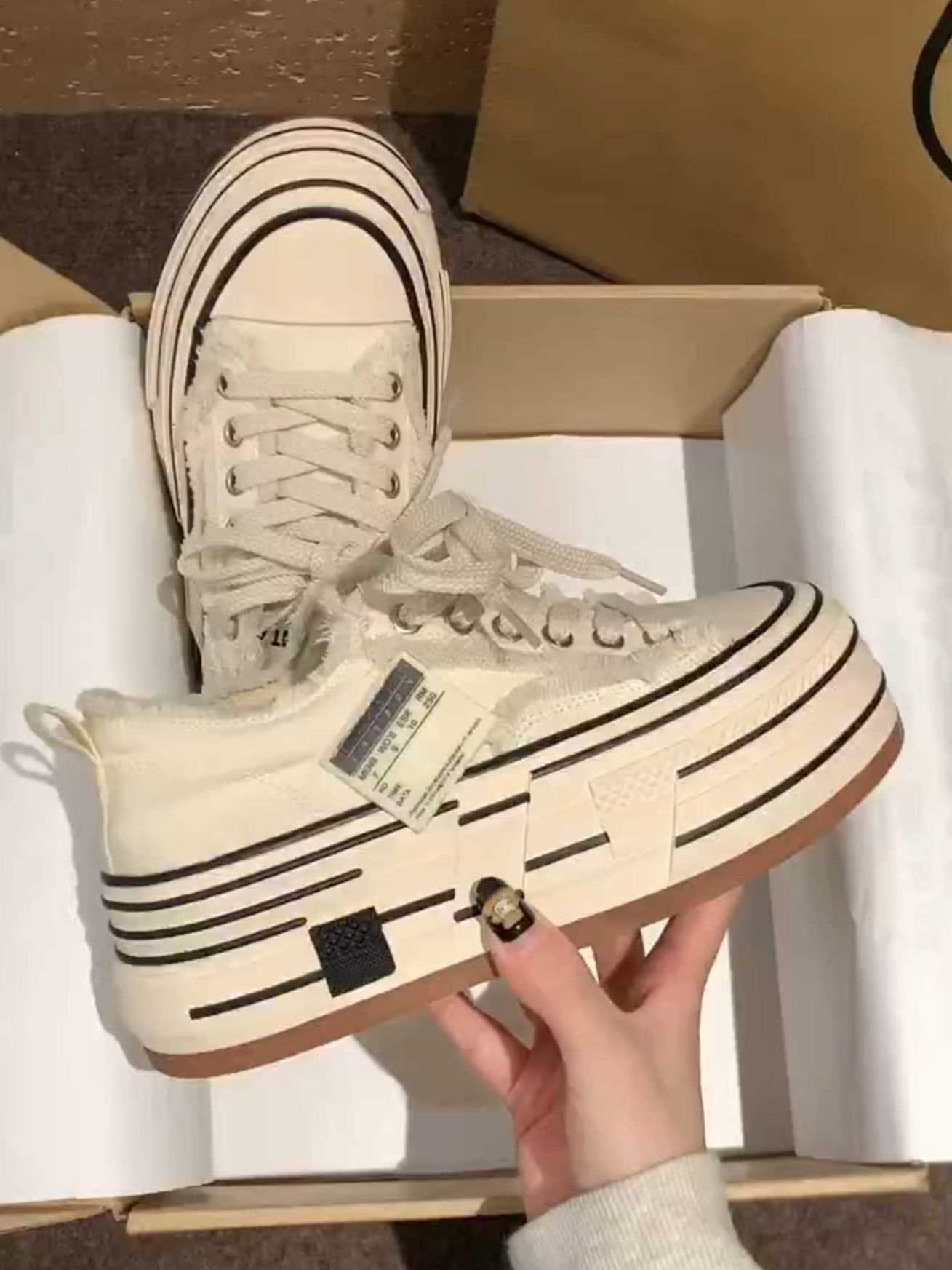 低帮 系带 布面  - VALI鞋履AI设计主图