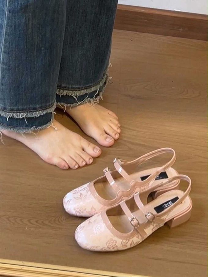 袢扣 浅口鞋 蕾丝 