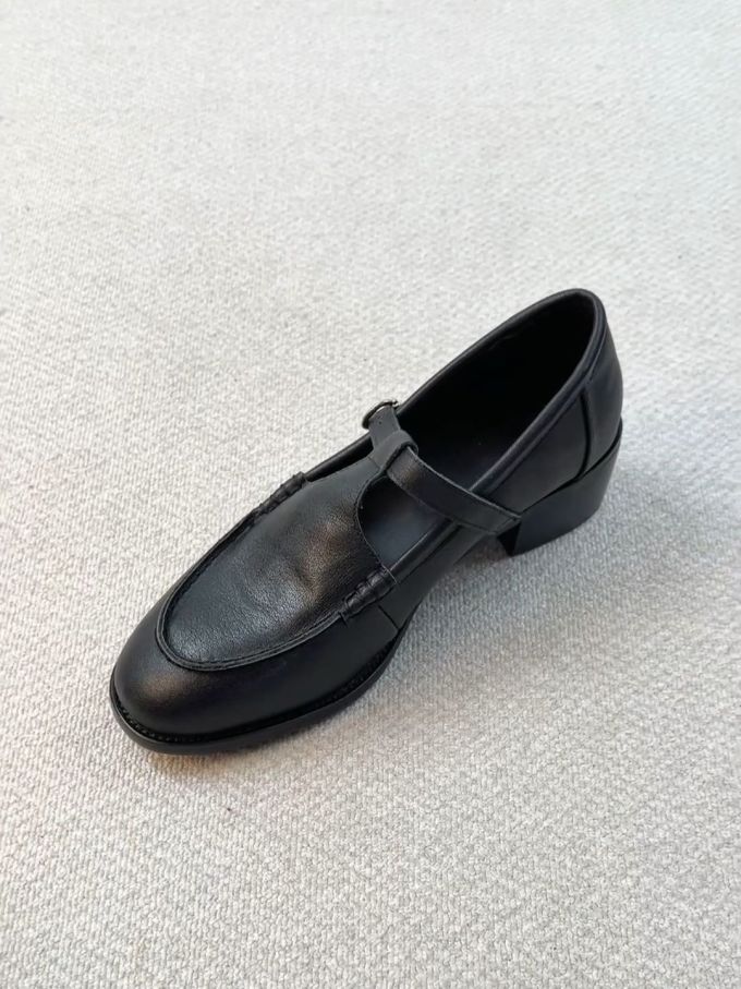 圆头 中口鞋 皮革