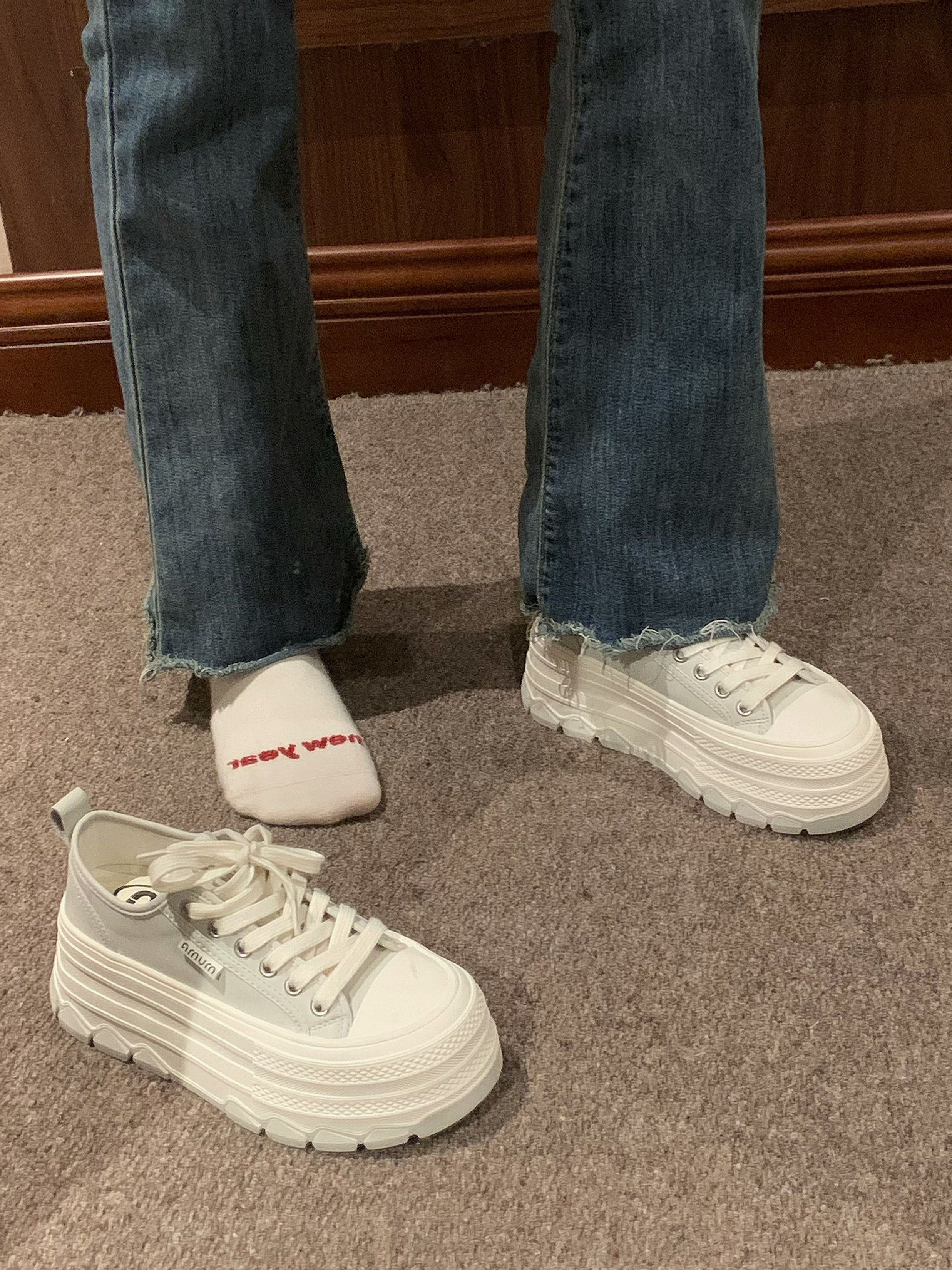 低帮 系带 布面  - VALI鞋履AI设计主图