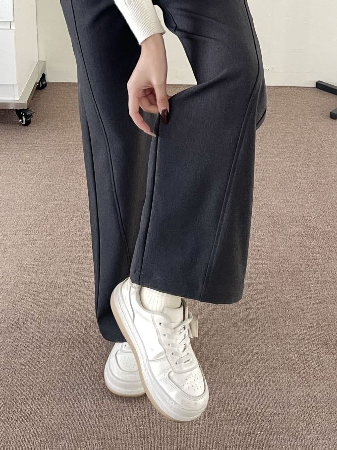 呢绒 蓝黑色